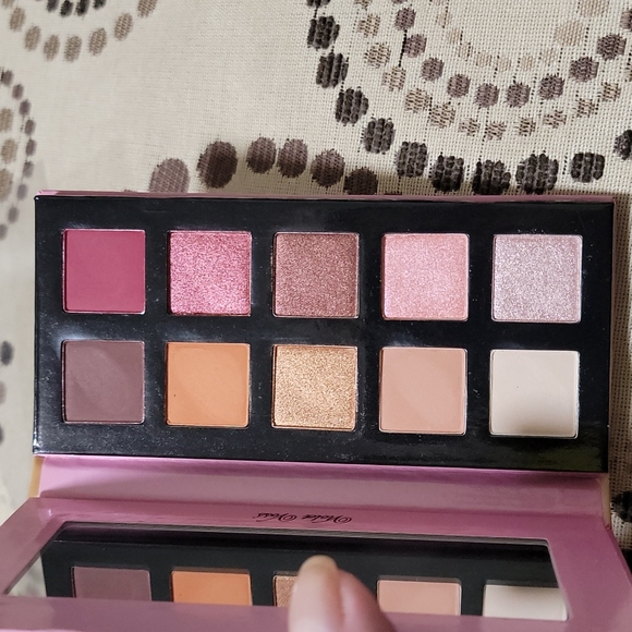 Violet Voss Palette Creme Brulee Fruit Sorbet HG Berry Burst Fun sized - Picture 4 of 4